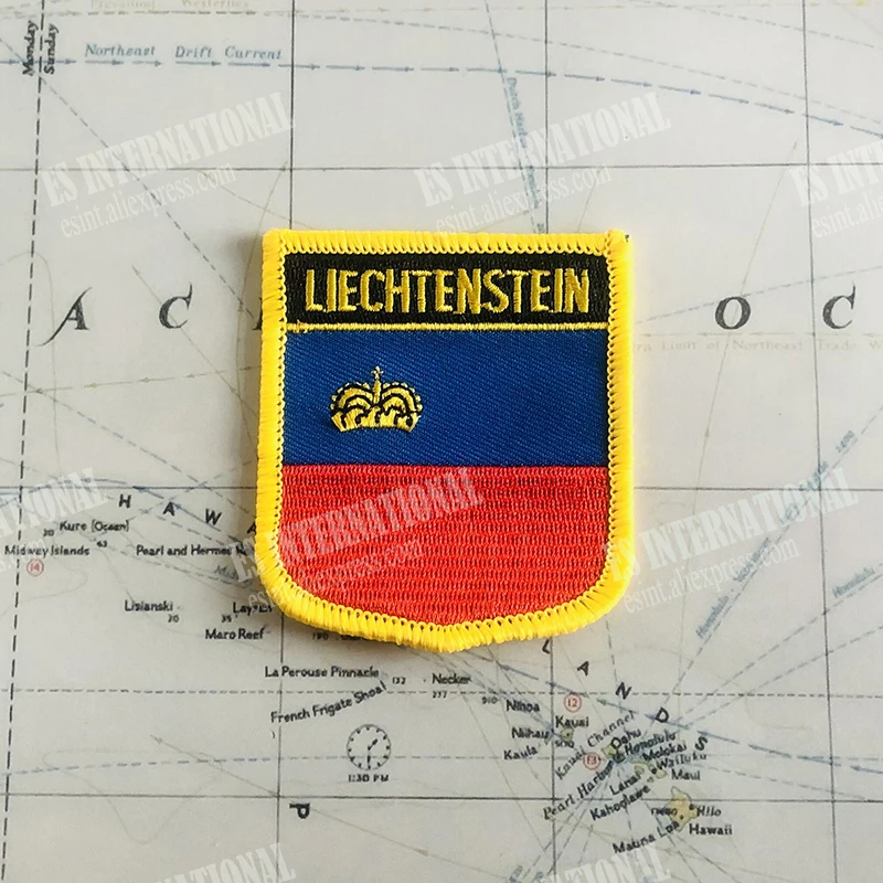 Значки с национальным флагом Лихтенштейна нашивки на руку вышивкой и заколка