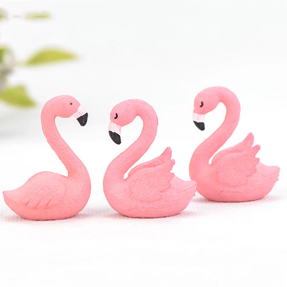 

Mini Cute Flamingo Mini Figures Love Resin Animal Office Home Decoration Miniature Figurines DIY Couple Gift 1Pcs