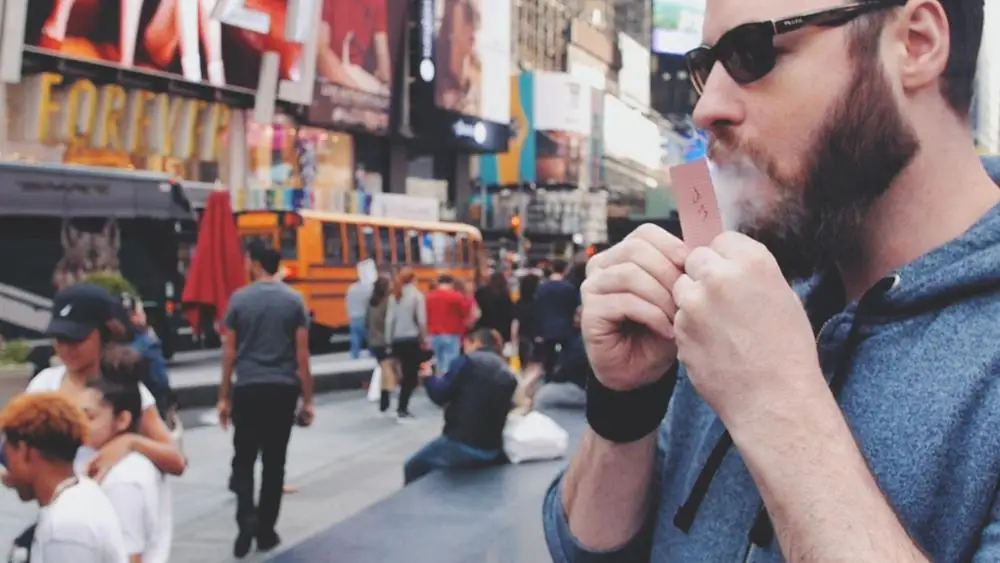 Smoke 2 0 от Alan Rorrison-волшебные фокусы сценическая магия комедия крупный план