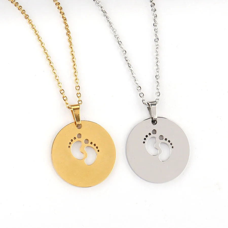 

10pcs 45cm Hollow Baby Foot Pendant Necklace Mirror polished Stainless Steel Small Foot Necklace for Pregnant Mother plot gift