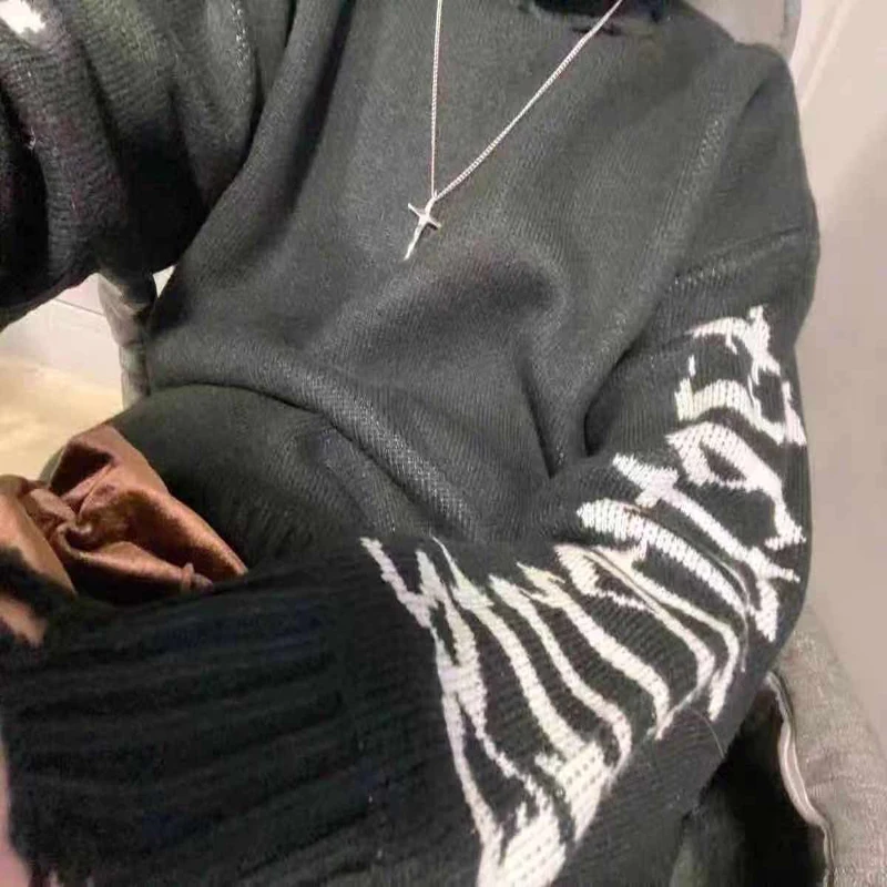 Свитер VETE мужской/женский/мужской вязаная водолазка с логотипом в готическом