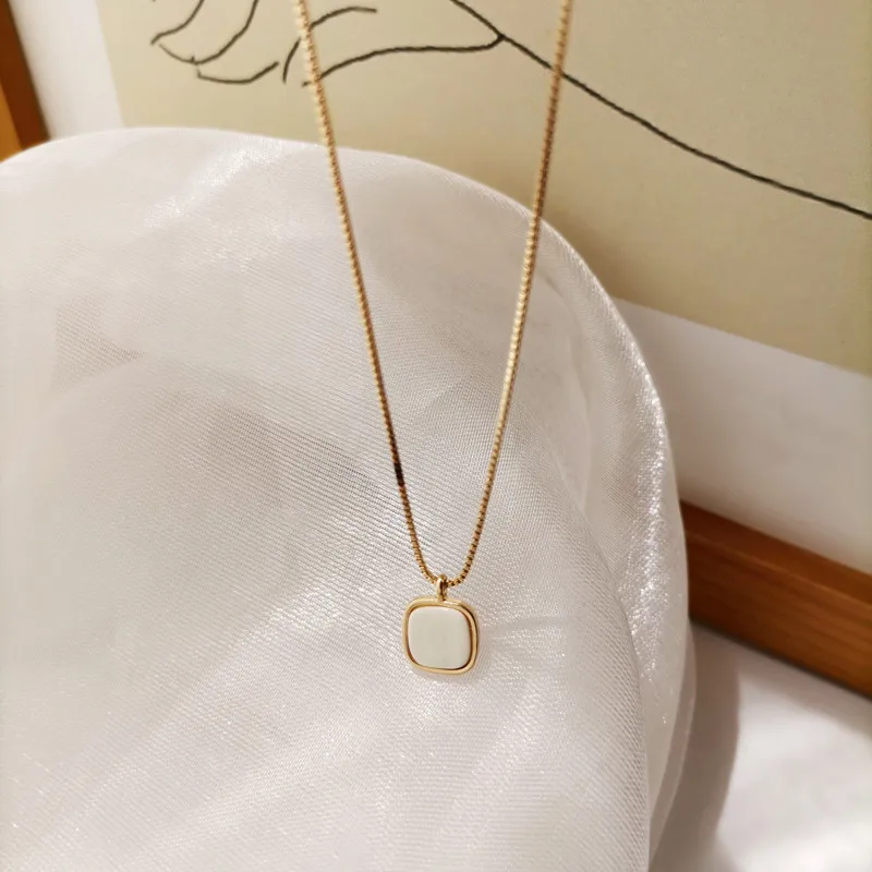 Современные ювелирные изделия ожерелье с квадратным кулоном новый дизайн 2021