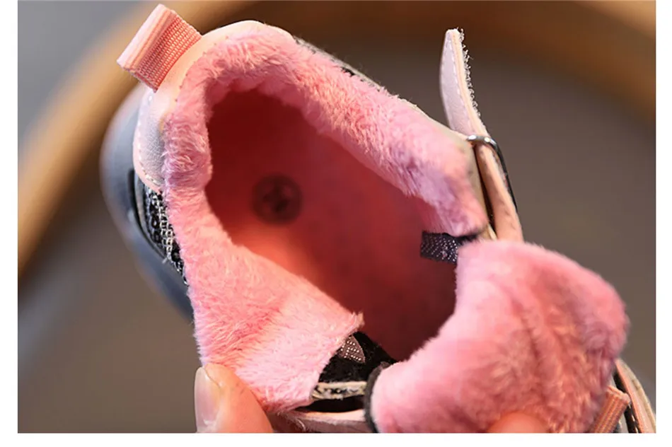 

Kids Plush Thick Shoes Child Winter Ankle Boots Girl Boy Fashion Sneakers Non-slip Casual Walk Running Shoes 26-36 Black Pink