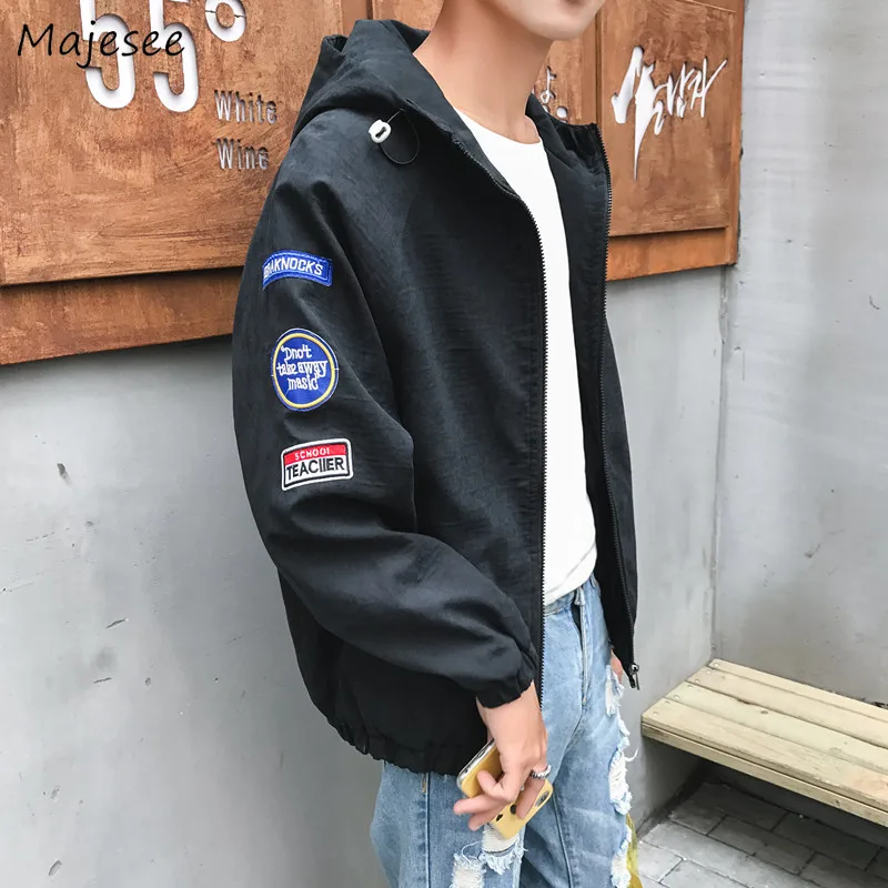 

Jackets Men Hooded Printed Long Sleeved Loose Pockets Leisure Zipper Coats Mens Harajuku All-match Korean Students Chic Jacket
