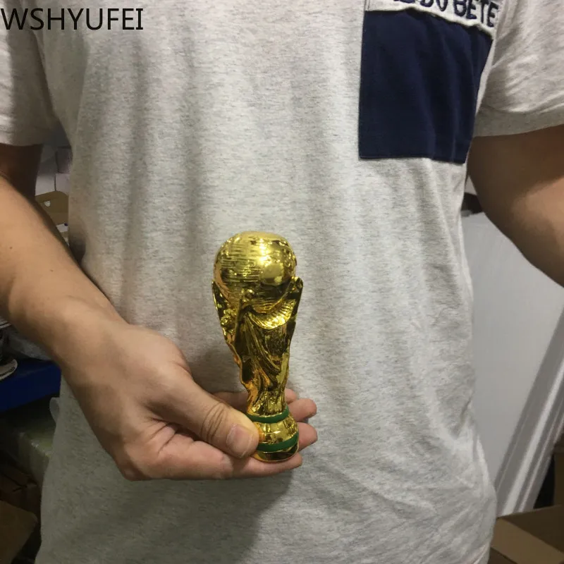

2022 European Golden Resin World Football Trophy Mascot Family Decoration Football Fan Gift Office Decoration