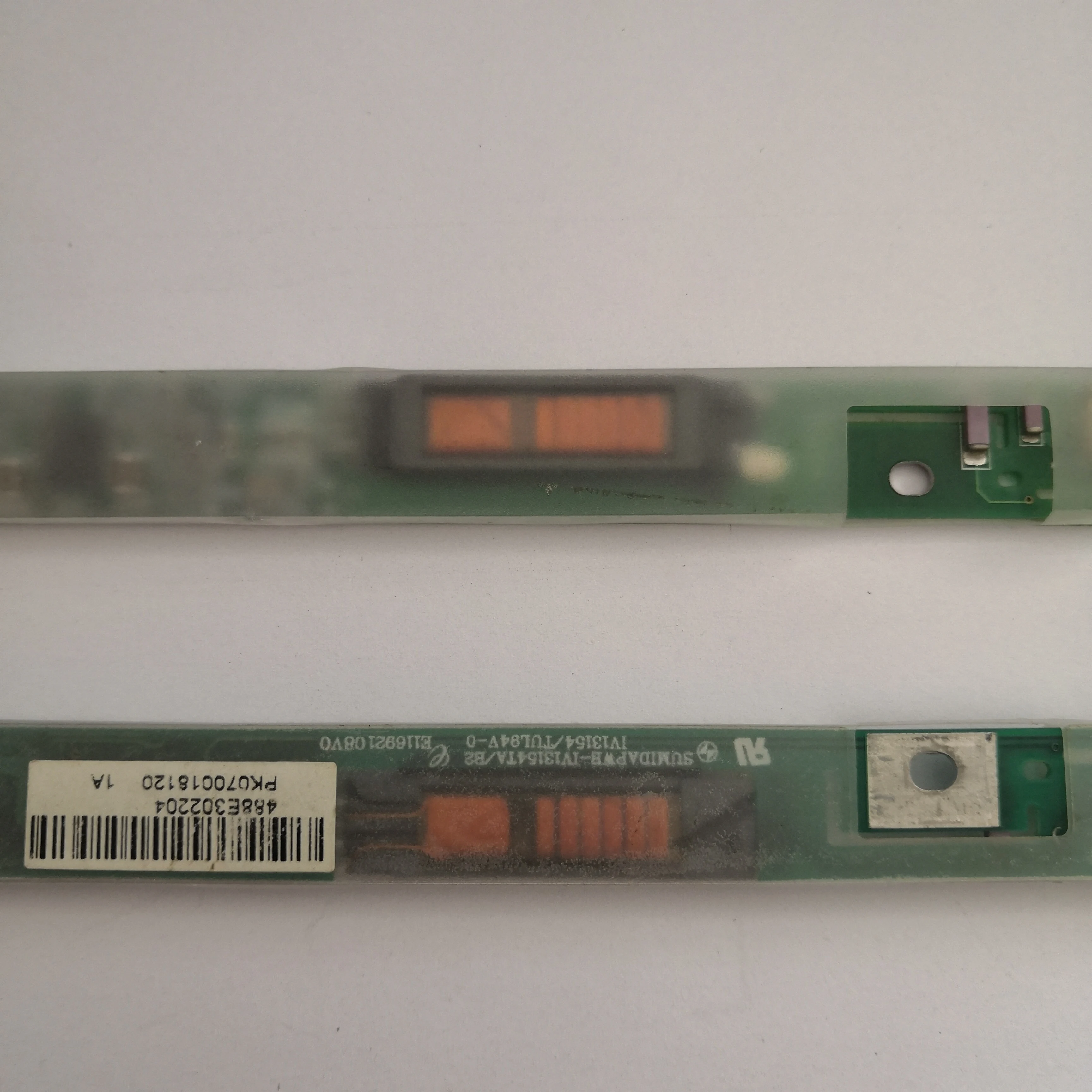 Жк инвертор для HP C300 C500 C700 R3000 V5000 ZT3000 eMachines E520 E720 NX7000 NX7010 NX9110|Компьютерные кабели и