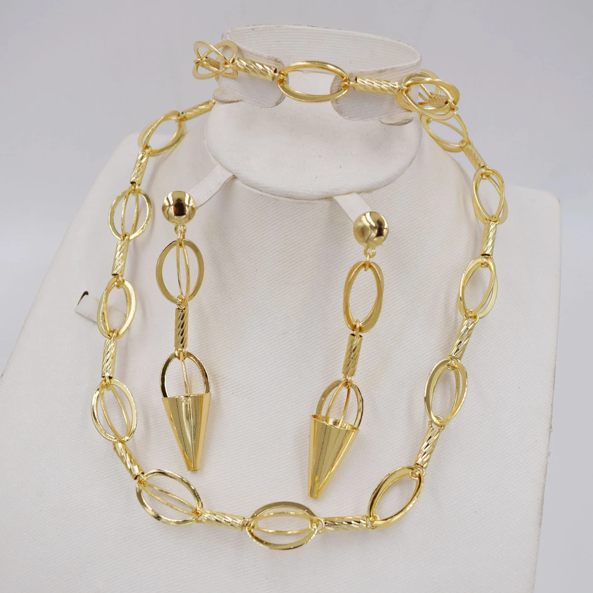 Высококачественные итальянские ювелирные изделия 750 с драгоценными камнями в