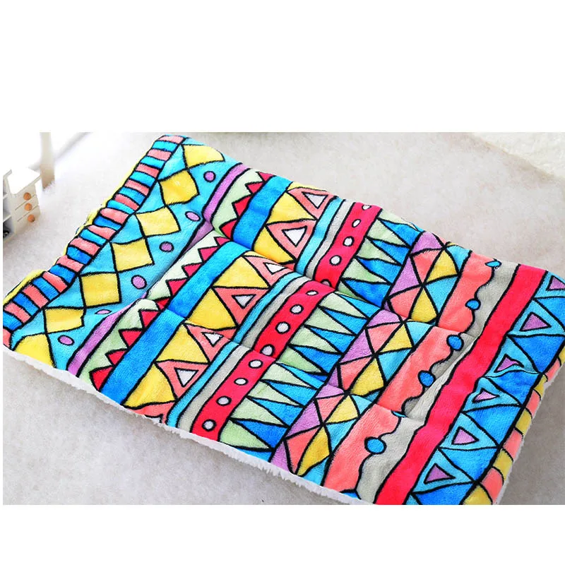 

Winter Pet Dog Warm Soft Cushion Print Flannel Cotton Mattress Cats Dogs Mat Puppy Blanket Bed Pads
