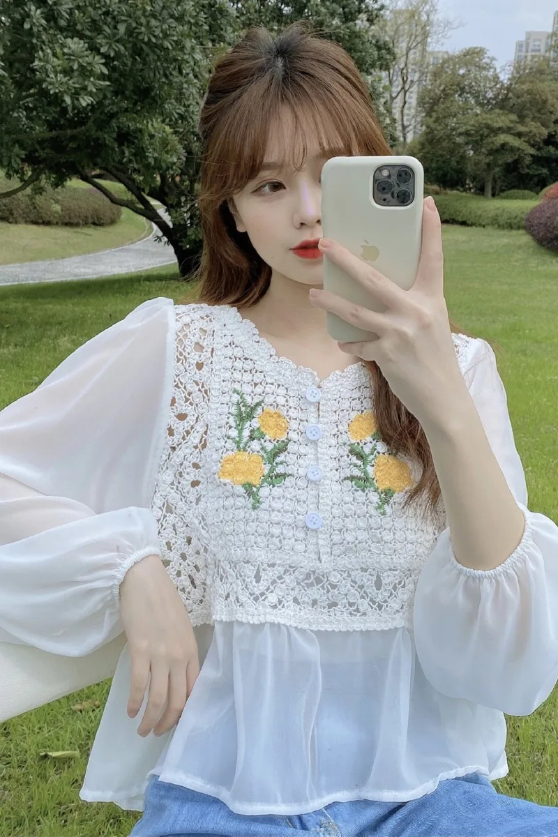 

Women's shirt design small crowd spring 2021 new Korean French V-neck loose Long Sleeve Shirt Top