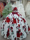 Новое поступление платья Charro Quinceanera розовые цветы печать без Бретелек Милое 16 платье белый атлас мексиканские платья xv лет