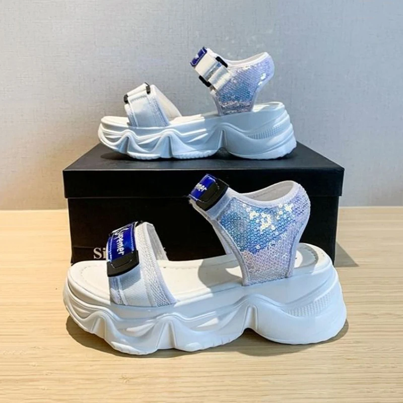

Сандалии на платформе, Нескользящие пляжные туфли с блестками, на липучке, в стиле ретро, светильник в римском стиле, белые украшения