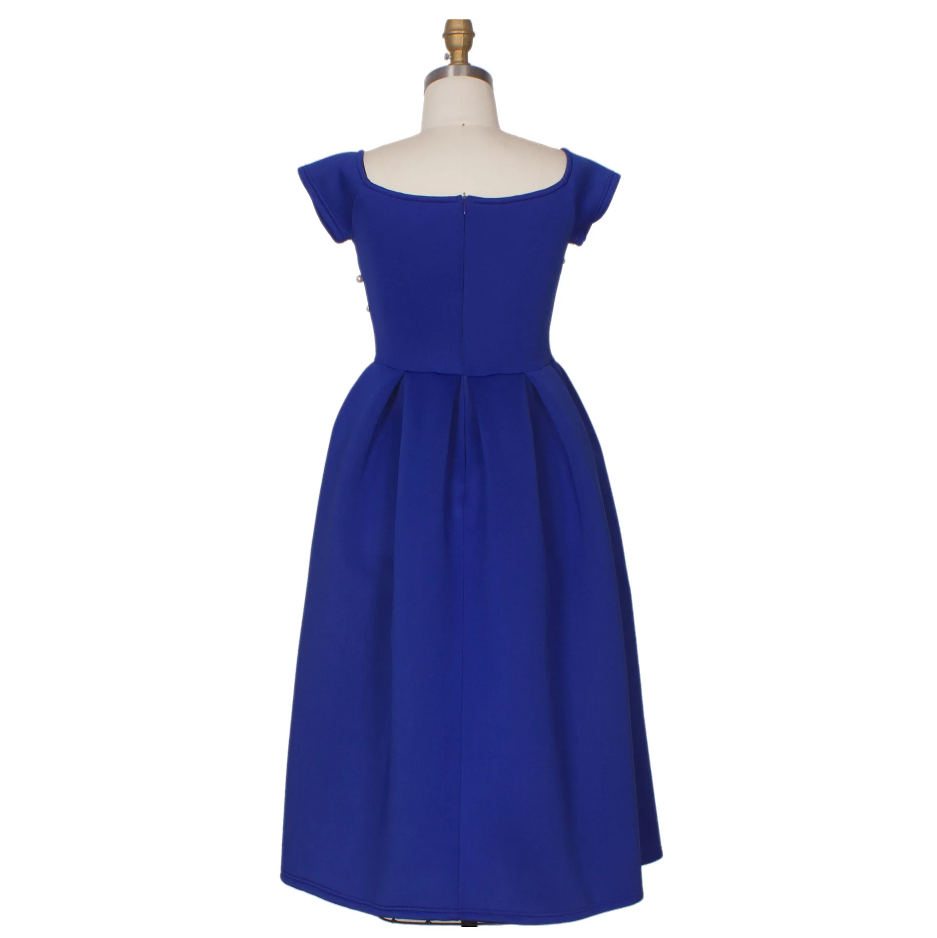 Синее платье с открытыми плечами из бисера ТРАПЕЦИЕВИДНОЕ Плиссированное