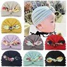 Рождественская версия для маленьких девочек 0-36 м, хлопковые шапки, осенне-зимние шапки, милая шапочка с принтом, аксессуары для головы