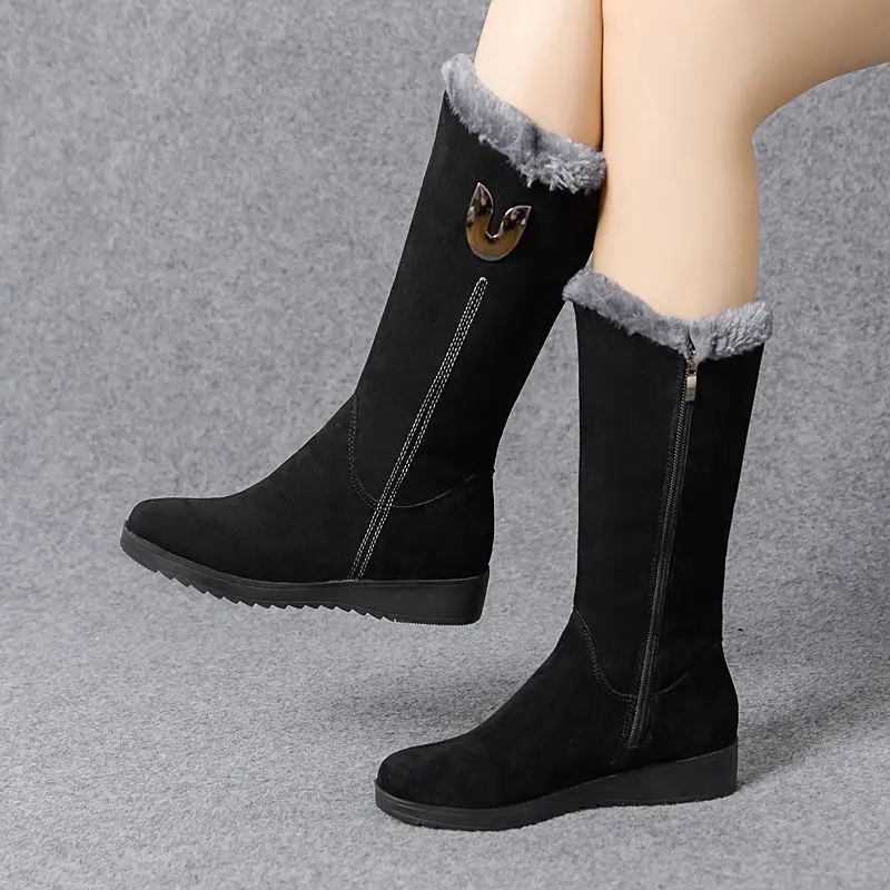 

Low Heels Gladiator Plush 2021 New Winter Mature Warm Mujer Botas Zipper Fashion Motorcycle Boots Designer Platform Lady Shoes