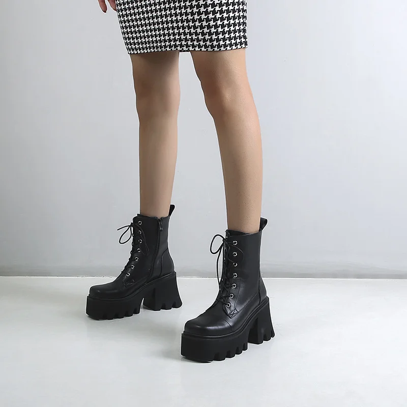 

Wind 2021 new fashion thick soled high heels large front lace up middle women's boots trend