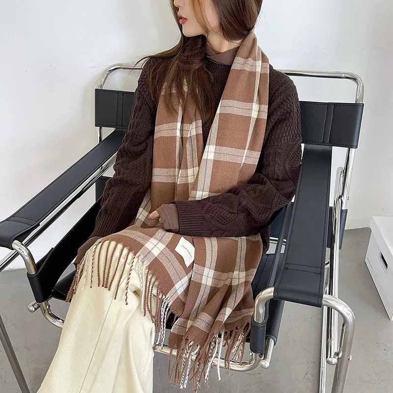 

Luxury High Quality 2021 New Brand Small Fresh Plaid Scarf Female Autumn And Winter Tassel Warm Shawl Hundred Scarf