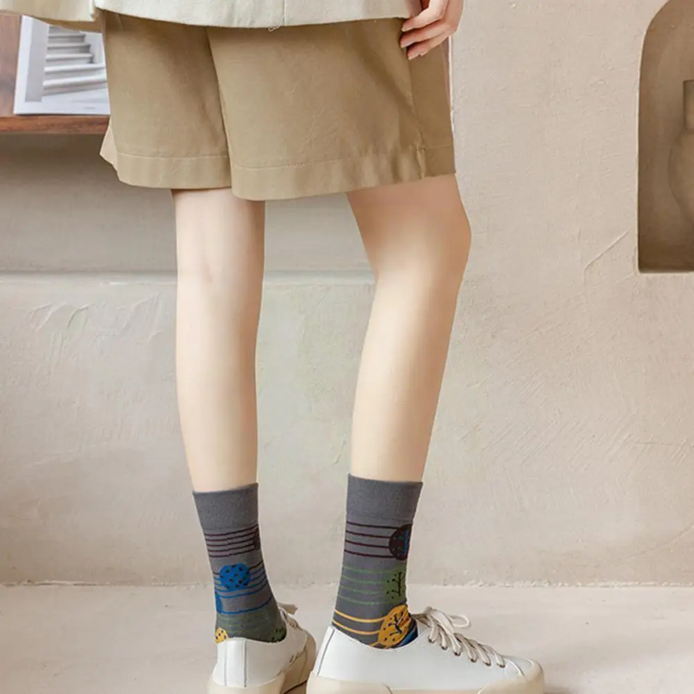 

Women's Tube Socks Autumn And Winter New Women's Fashion Cotton Tube Socks Tube Style Ins College Socks Pile Socks