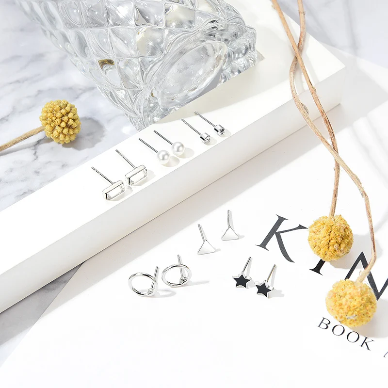 Новые модные серьги-гвоздики для женщин и девочек в форме звезды треугольник