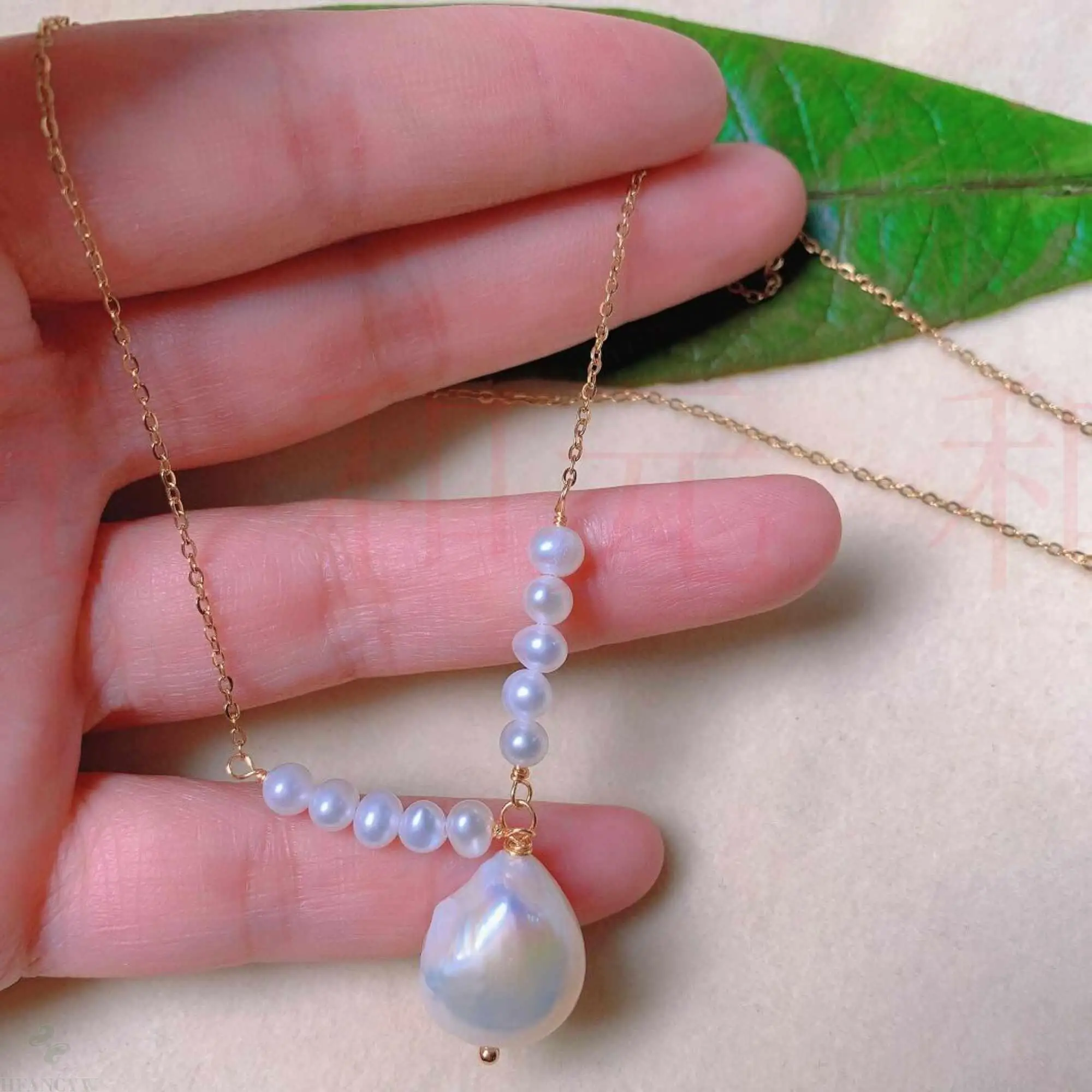 

Красивое Ожерелье из натурального белого блока, жемчуга, синего кораллового золота, подарок, рельефное благословение, темная масса, классич...