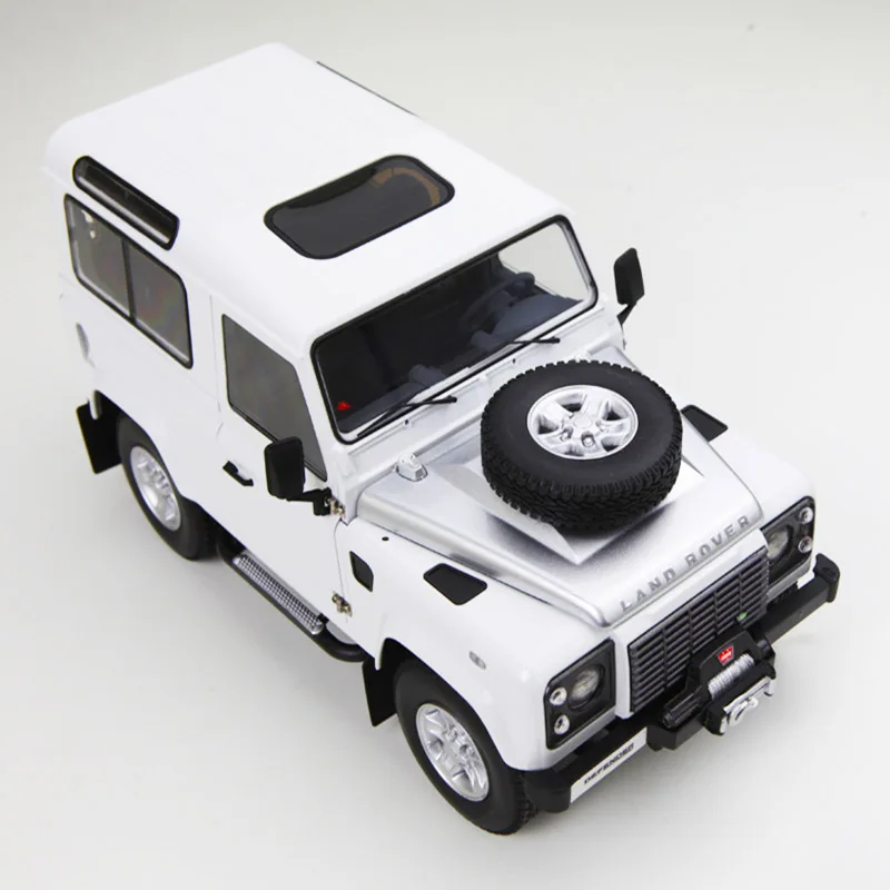 White 1:18 1990 защитник короткой оси версия вне-модель дорожного транспортного средства литья под давлением сплав моделирование ретро автомобиль произведение искусства Коллекция поклонников подарки - Цвет: White