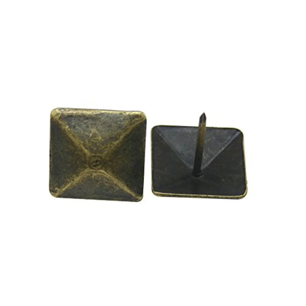 

80pcs Antique Brass Pyramidal Large-headed Nails