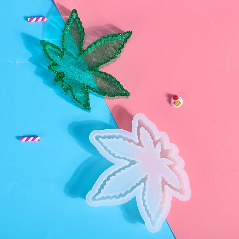 

1pcs crystal mirror mold ashtray DIY silicone mold maple leaf container coaster handmade UV epoxy silicone mold