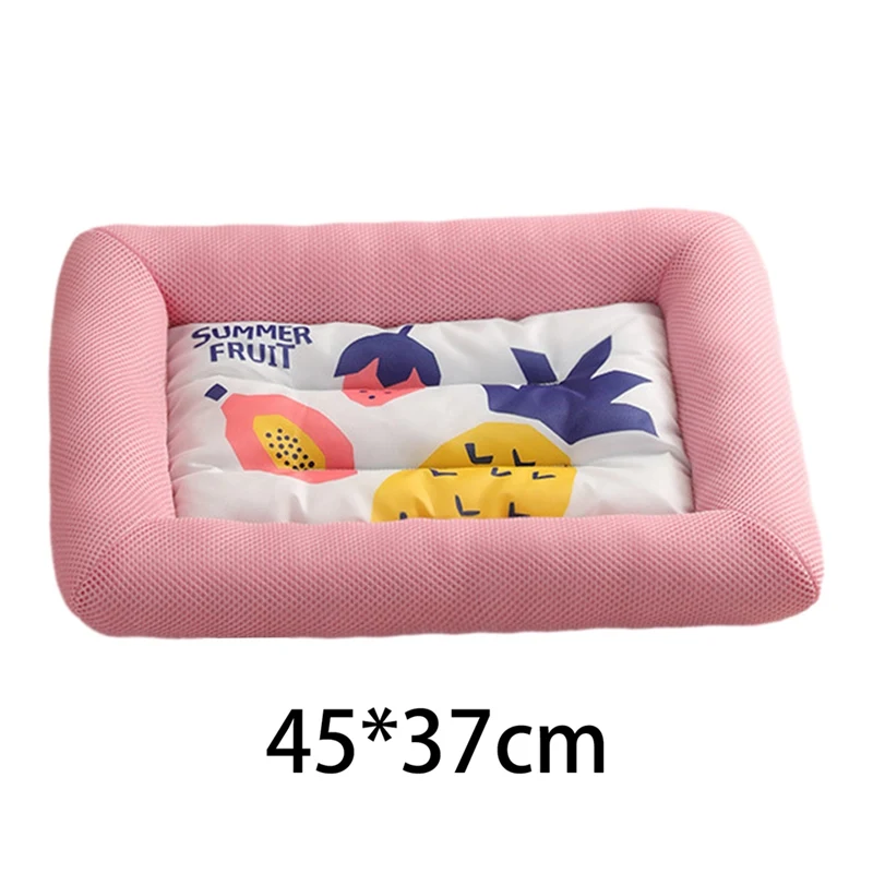 

2021 new Summer Cooling Pet Dog Mat Ice Pad Dog Sleeping Mats For Dogs Cats Pet Kennel Top Quality Cool Cold Silk Bed S/M