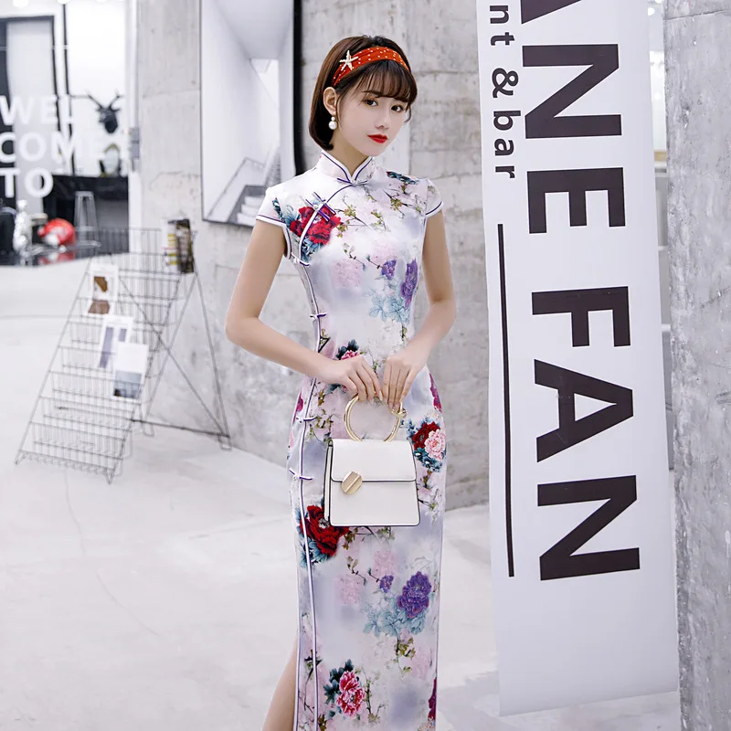 

Китайское традиционное атласное Qipao Стильное женское изысканное длинное платье Ципао пикантное элегантное облегающее платье Ципао вечерн...