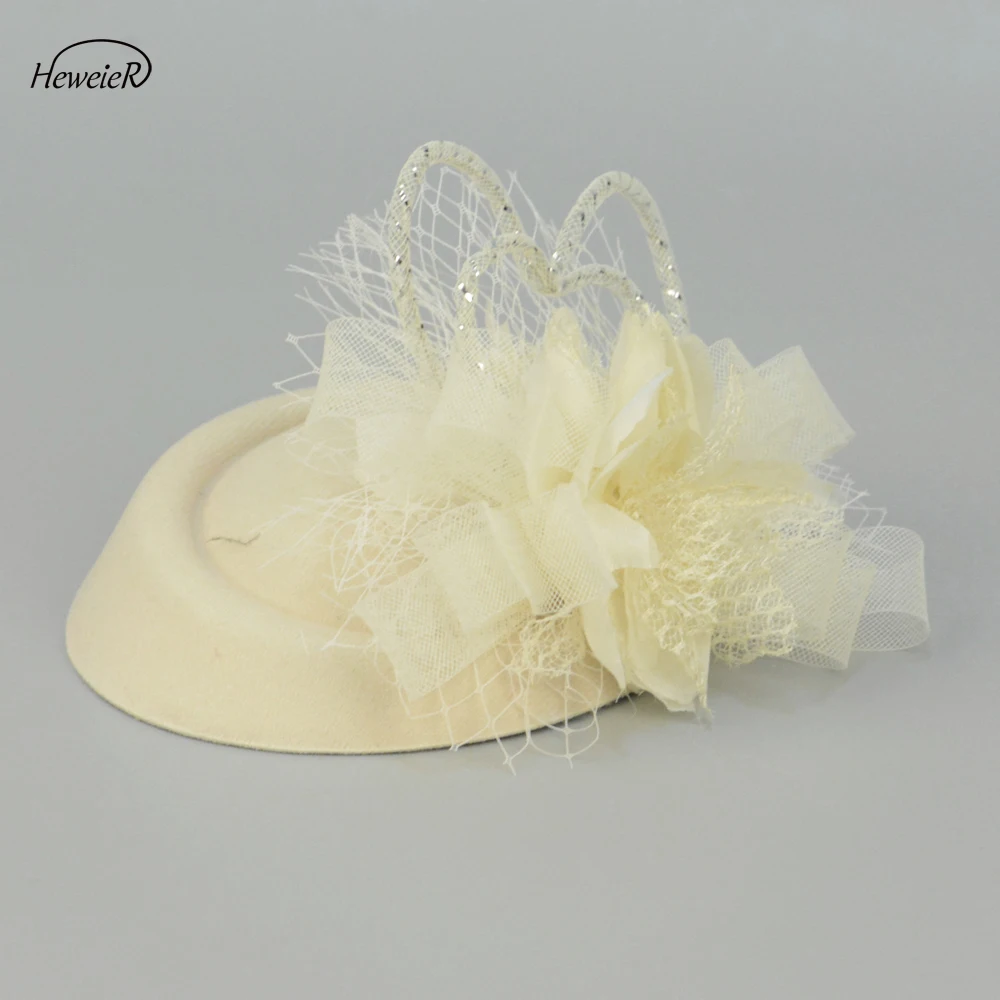 Женская шляпка Таблетка ручной работы вечерние форме сердца| |