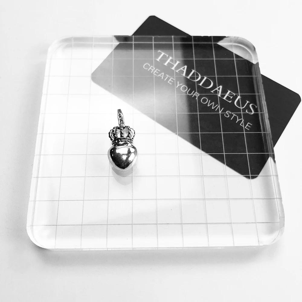 Благородный Шарм подвеска в виде короны и сердца. Элегантное ожерелье из