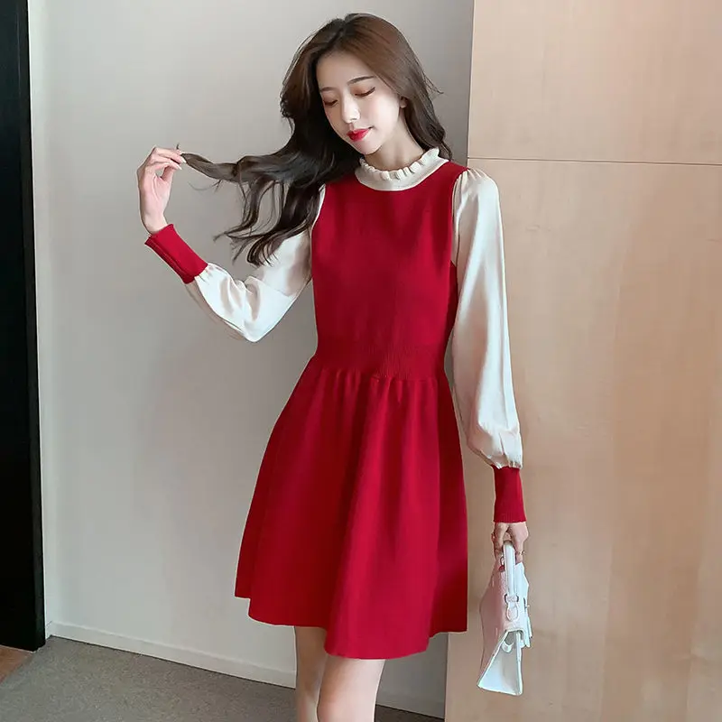 Винтажное трикотажное платье-мини с двумя вставками и застежкой талии | Женская