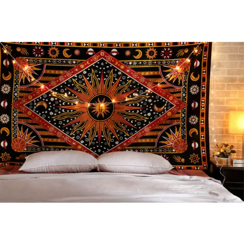 Гобелен в богемном стиле с изображением солнца луны звезд планеты индийский