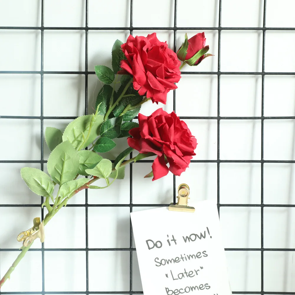 

Искусственные розы 5 шт./лот с 3 головками, свадебное украшение для дома и сада, искусственные цветы, венок, удерживающие красные розы