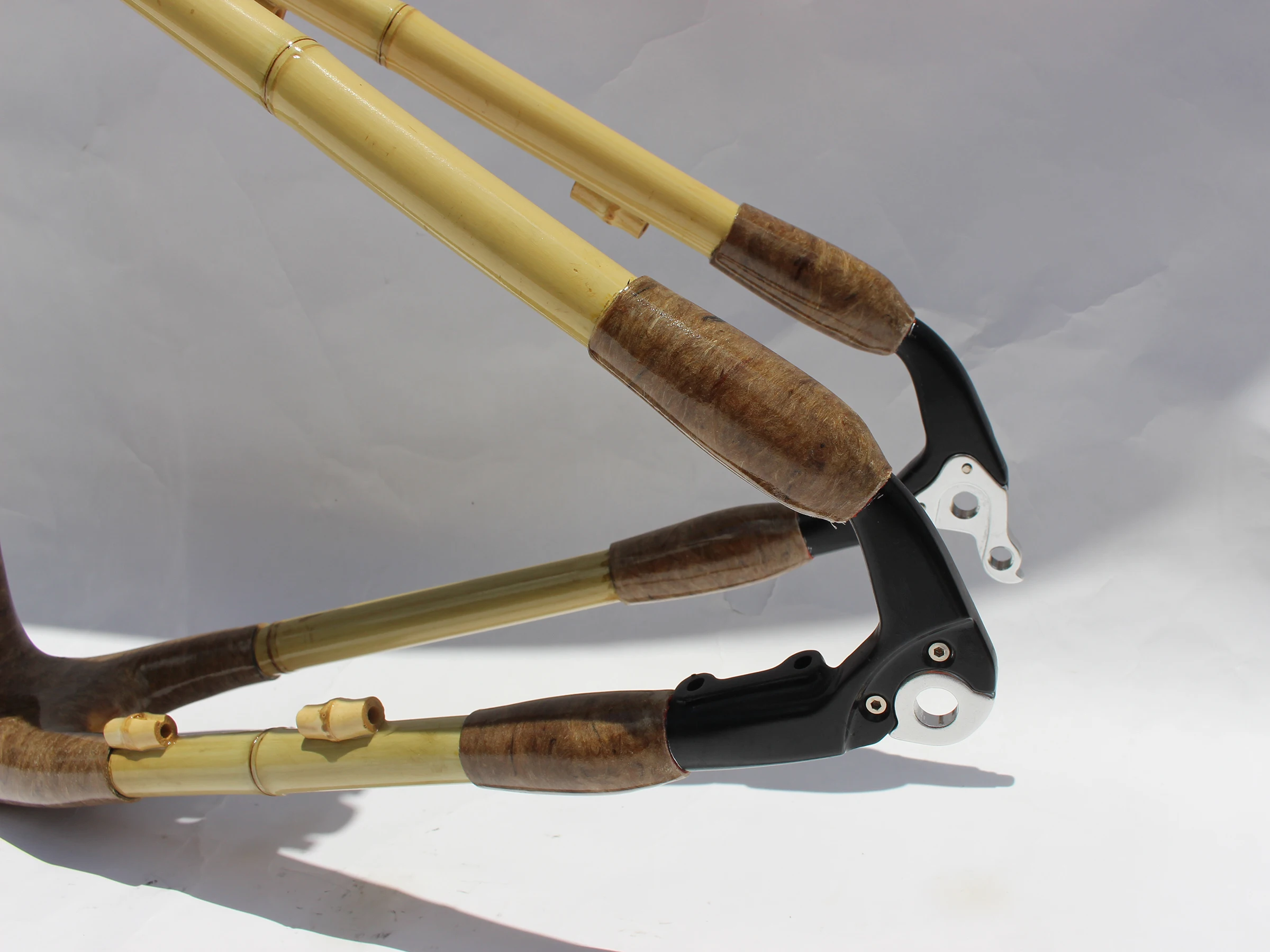 Распродажа! Бесплатная доставка! 2021 бамбуковая рама для велосипеда 700x35 ~ 42c | Спорт