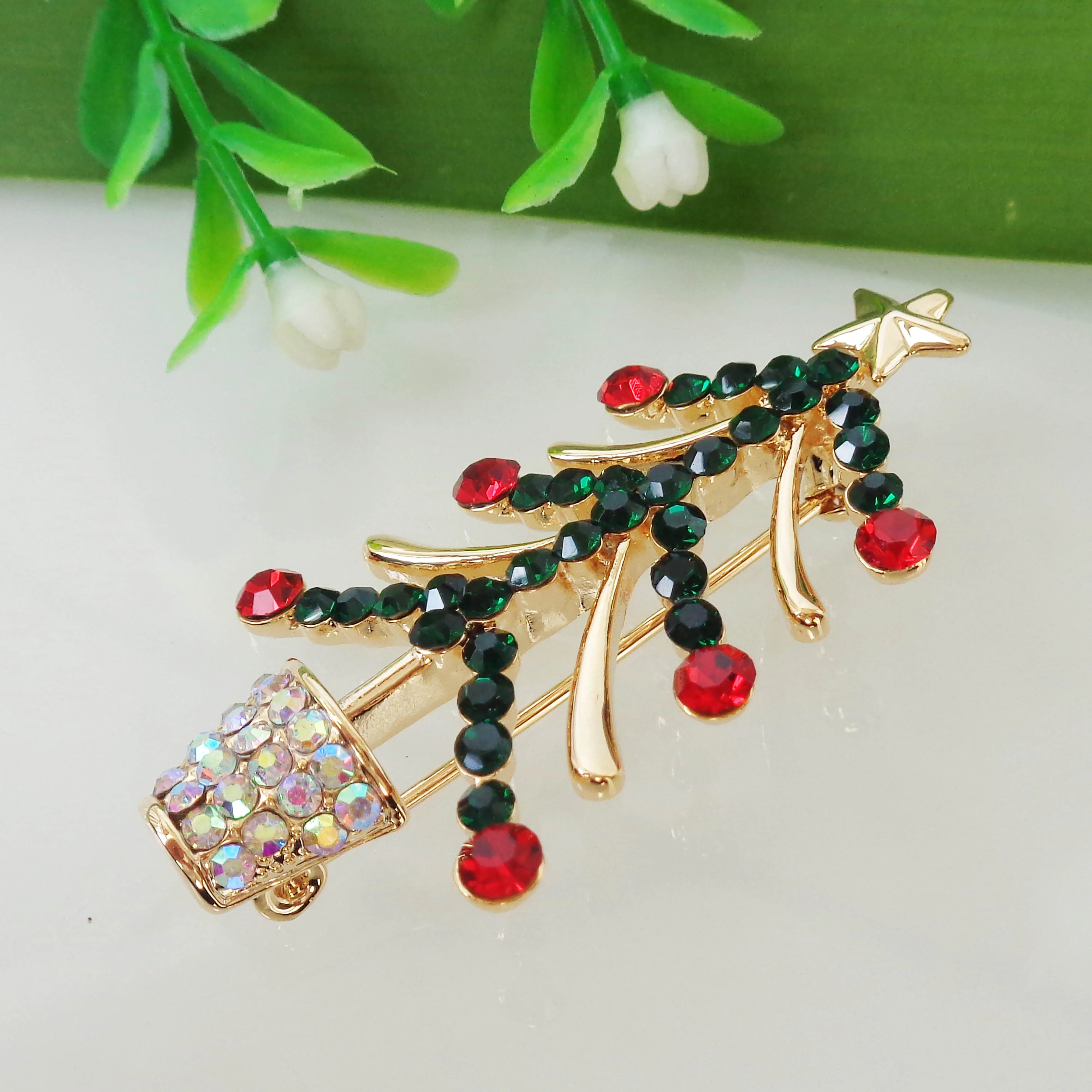 Navachi Красочная рождественская елка желтый GP Брошь со стразами кристаллами Pin