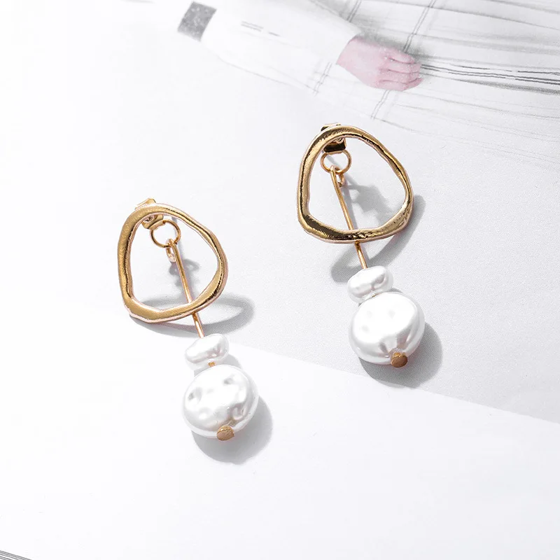 Серьги гвоздики с искусственным жемчугом стильные ювелирные украшения золотого