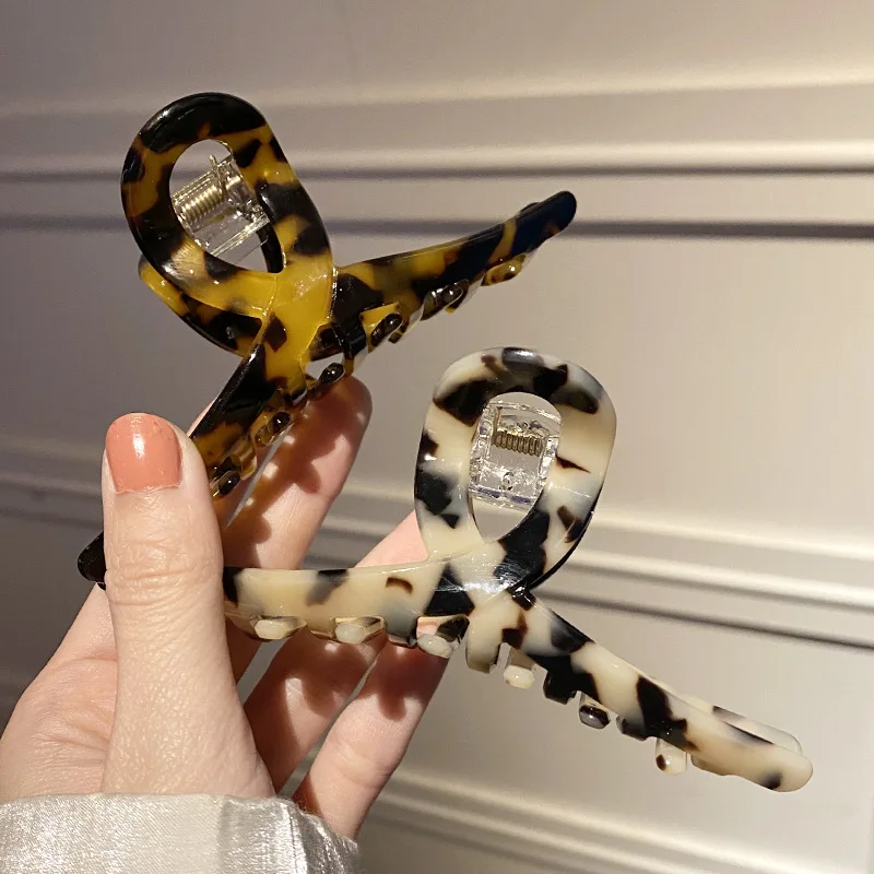 

French Vintage Leopard Arcylic Acetate Shark Hair Clips for Women Girls Temperament 4 Styles Cross Hair Claws Accessories Gift