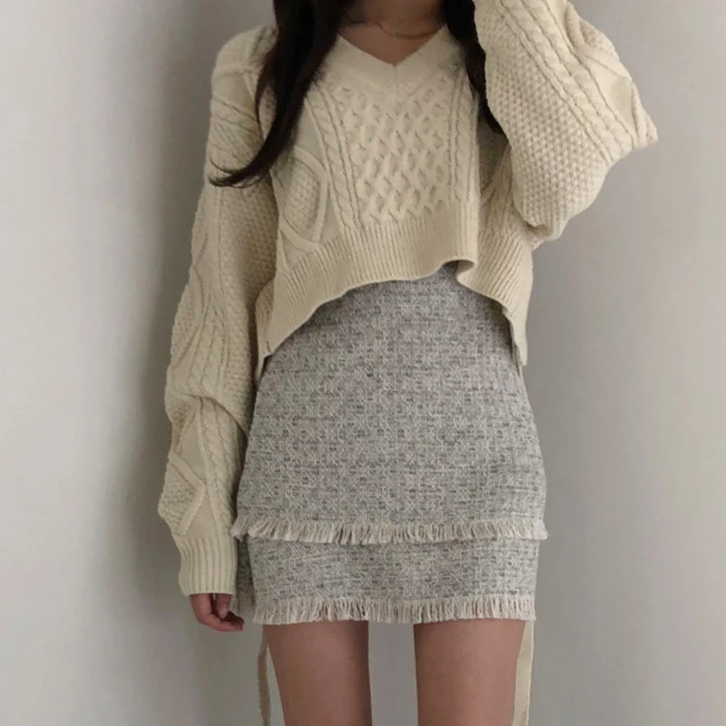 Женская Осенняя короткая KnittedTwist свитер пуловер с низким вырезом на спине