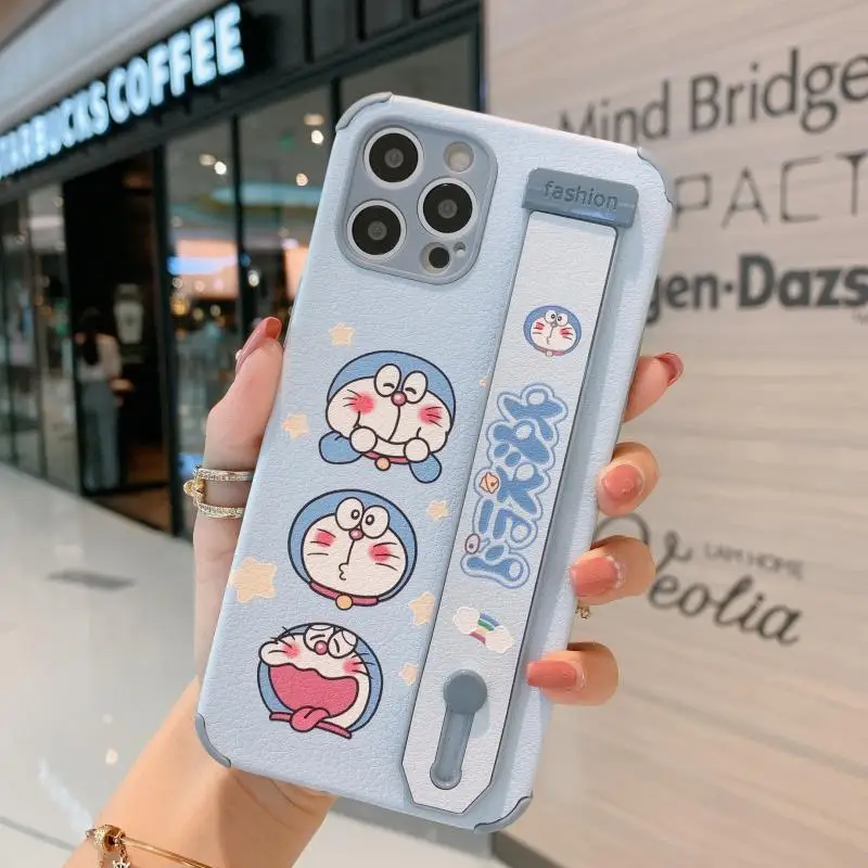 

Doraemon Cartoon Cute Wristband Stand Phone Case for HUAWEI NOVA4e/P40pro/p30pro/mate40pro/mate30pro/Couple Creative Phone Cover