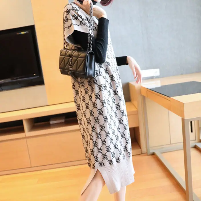 

Women's large size women's waistcoat and woolen dress women's autumn and winter long loose, thin and fat knitted dress