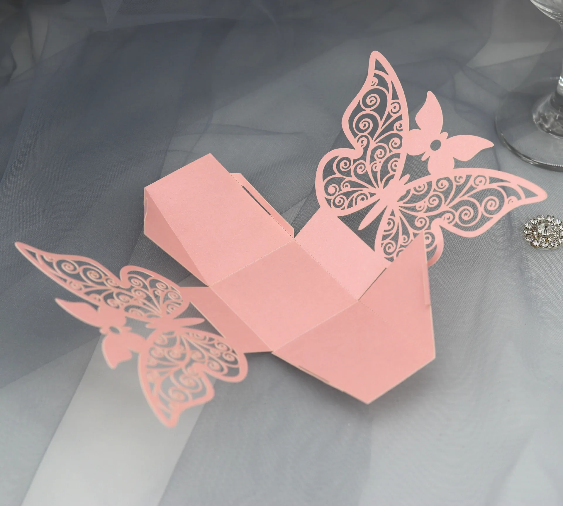 Декоративная коробка для конфет выдалбливают Крылья Бабочки Дизайн креативная