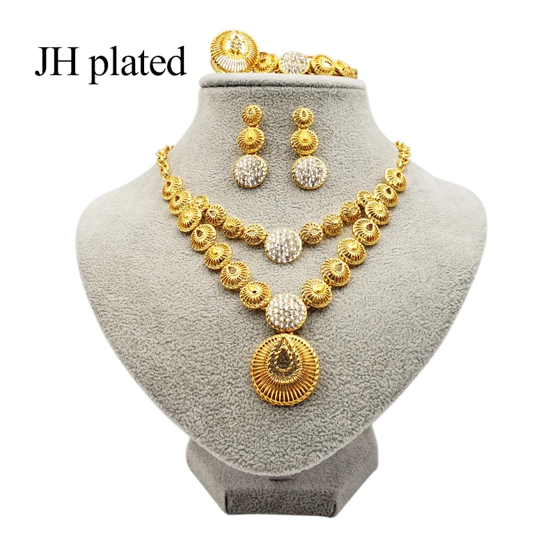 Комплект ювелирных изделий из ожерелья браслета серег и кольца в африканском