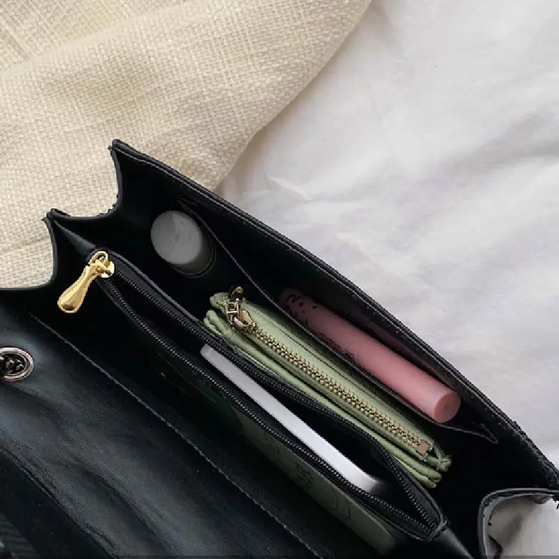 

Luxury Quality Rivet Chain Crossbody Bag Women Vintage PU Leather Shoulder Bag Female Simple Fashion Handbag Girl Cute Waist Bag