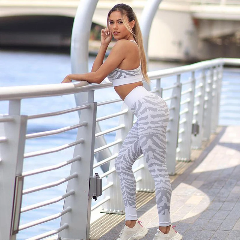 

New 2 Piece Seamless Gym Clothing Yoga Set Fitness Workout Sets Yoga Out fits For Women Athletic Legging Women's Sportswear suit