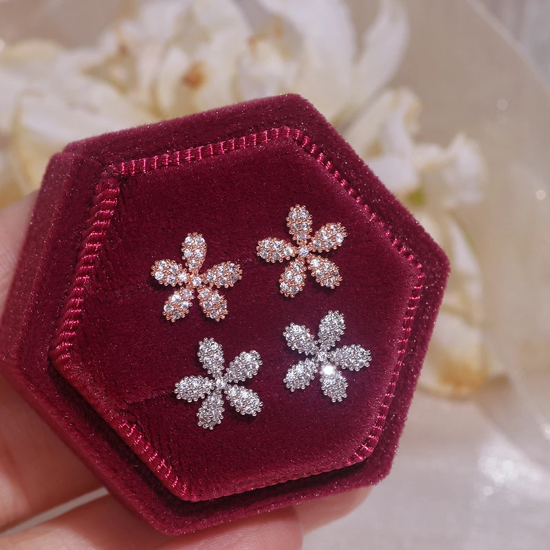 

Женские серьги-гвоздики в Корейском стиле