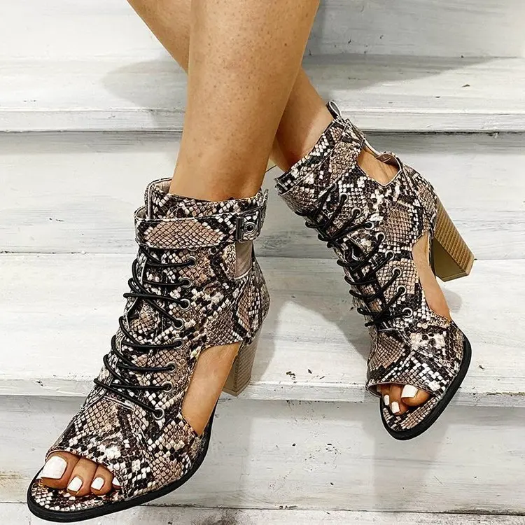 

Женская Летняя обувь на высоком каблуке большого Размеры пляжные светильник сандалии в стиле ретро; Сандалии-гладиаторы на платформе с отк...