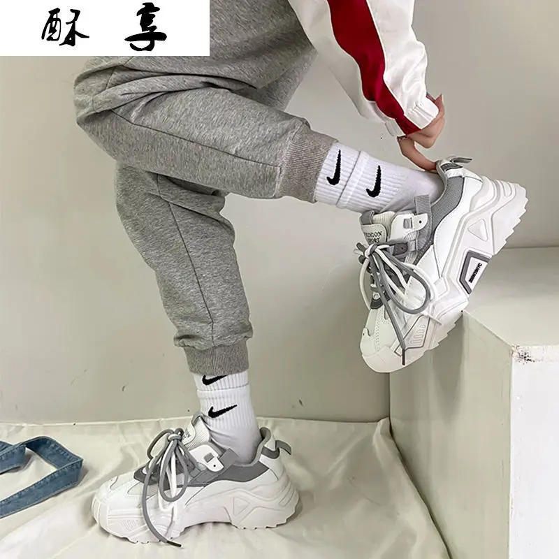 

Autumn Fashion Woman Lace-up Vulcanized Shoes Platform Walking Comfortable Woman Shoes 2021 New Casual Woman Sneaker Plus Size