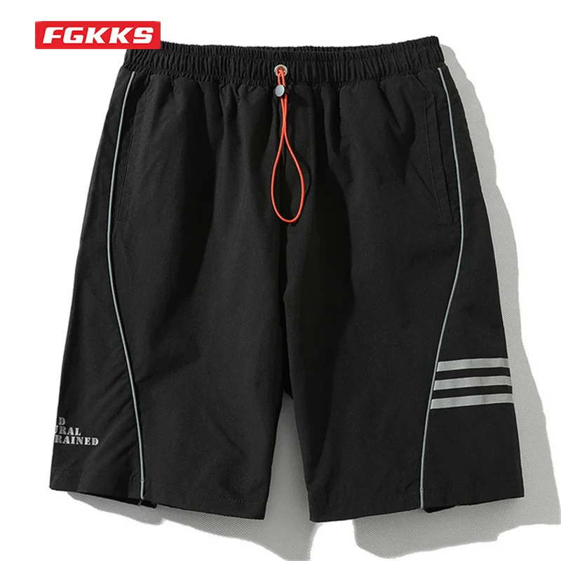 

FGKKS Summer Loose Shorts Men Sports Straight Drawstring Five-Point Shorts Trendy Reflective Side Trim Beach Casual Male Shorts