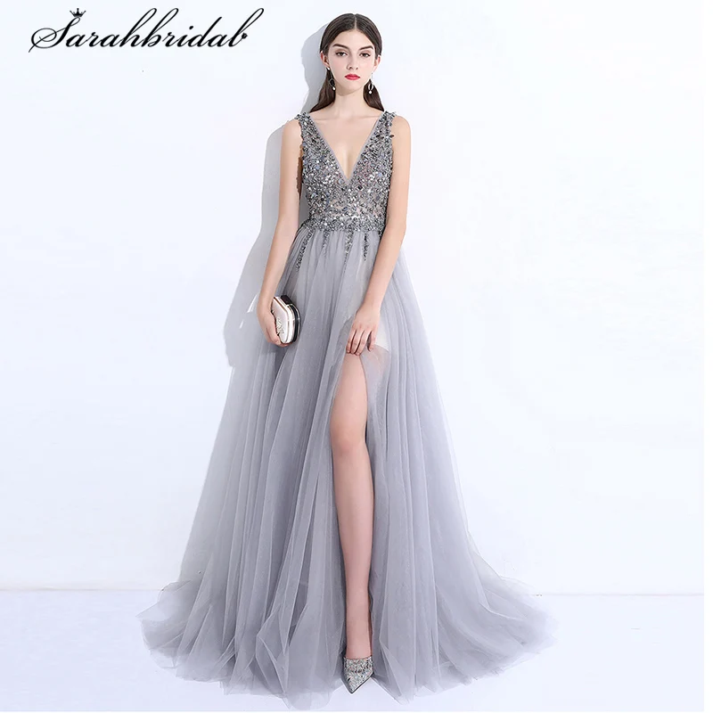 Сексуальное серое длинное вечернее платье с v образным вырезом и разрезом сбоку