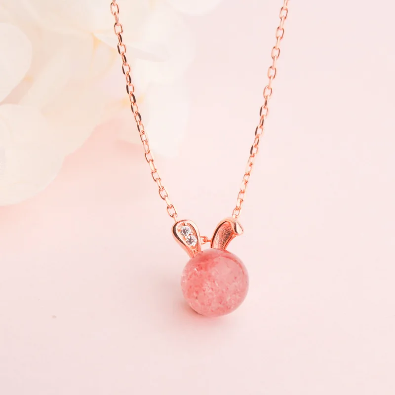 

S925 Sterling silver necklace sweet and cute rabbit strawberry crystal clavicle chain female trick peach lucky